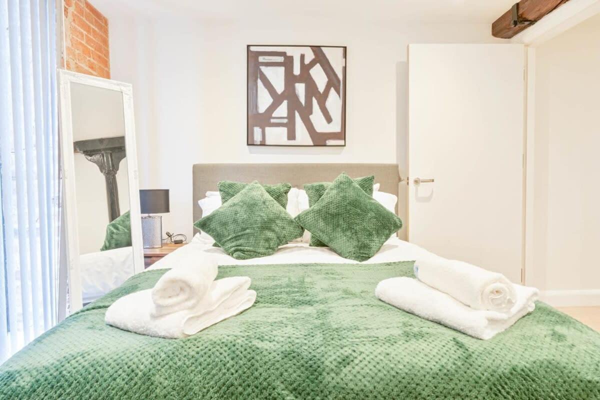 Modern 1 Bed Apartment In Burton-On-Trent Extérieur photo