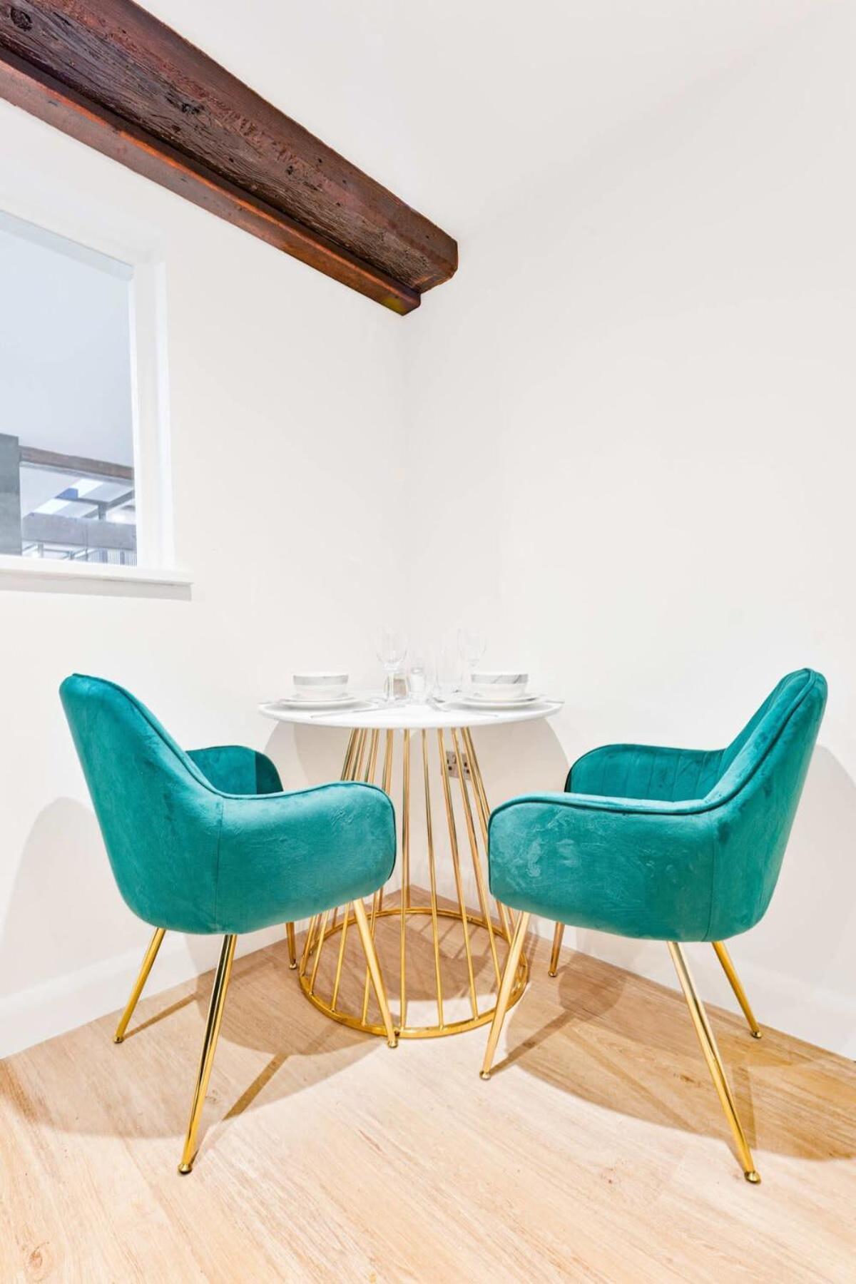 Modern 1 Bed Apartment In Burton-On-Trent Extérieur photo